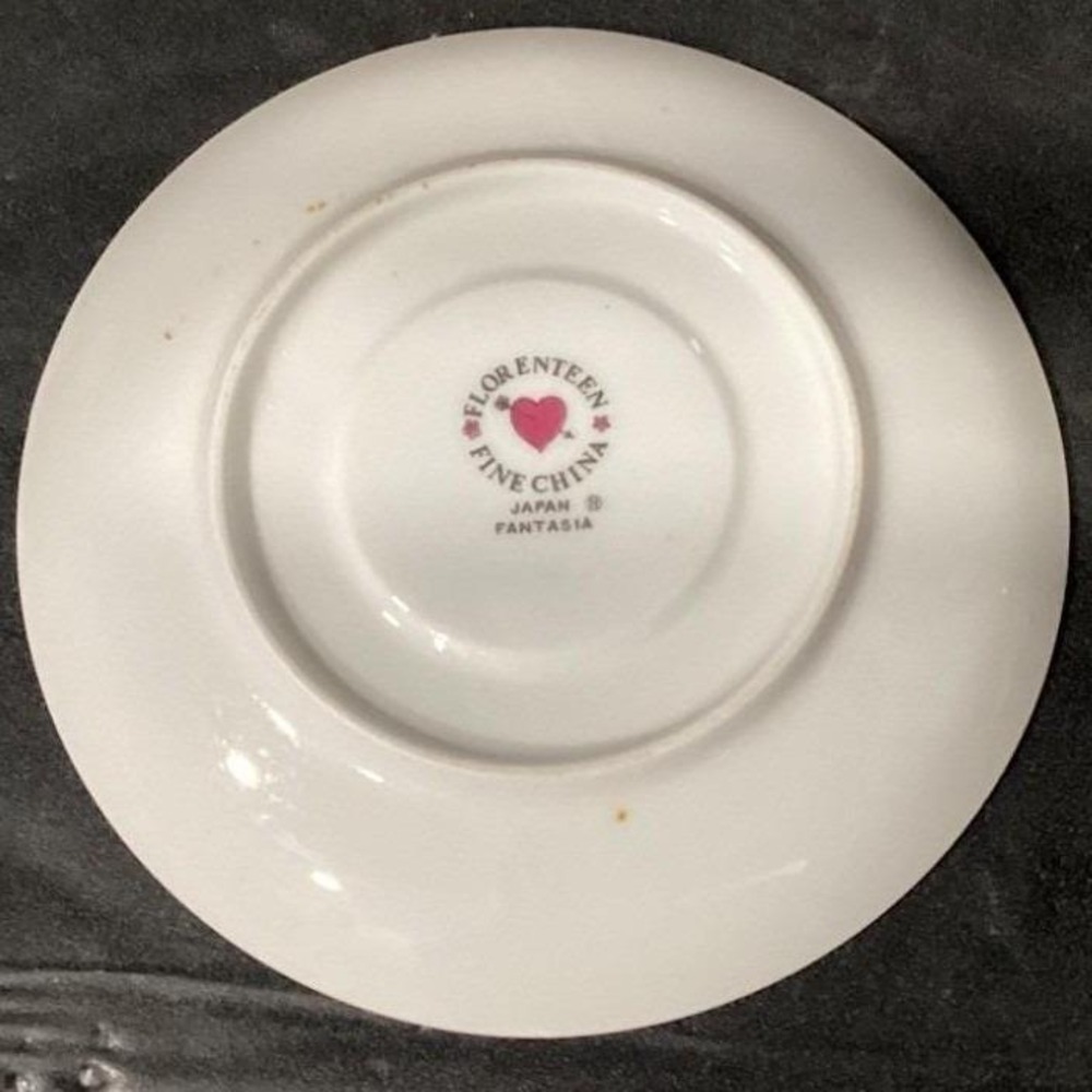 Florenteen Fine China Fantasia Saucers, Set of 4, Vintage Floral Porcelain Japan - Picture 3 of 10